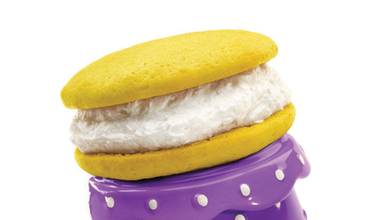 Lemon Whoopie Pies with Lemon cake shells with light and fluffy homemade vanilla filling